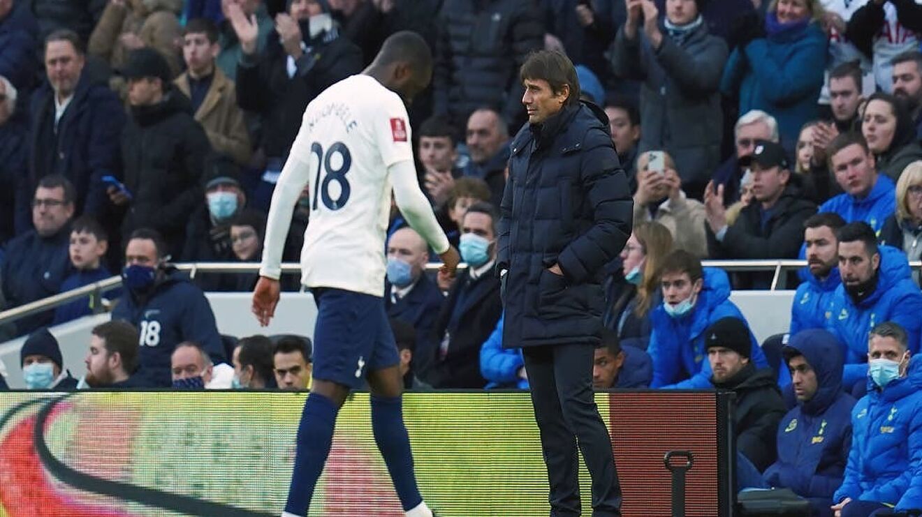 ndombele-dang-bi-tottenham-rao-ban-bongdavn.net